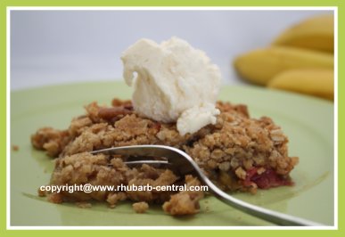 Mothers Day Recipe Using Rhubarb - Rhubarb Banana Crumble Recipe