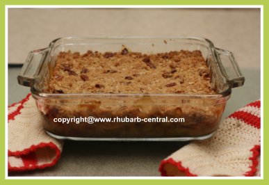 Banana Rhubarb Crumble Recipe