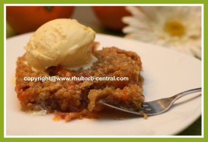 Rhubarb Crips with Mandarin Oranges and Oatmeal Topping for Dessert or Snack