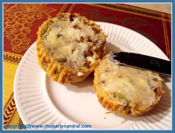 Simple Homemade Rhubarb Muffins Recipe