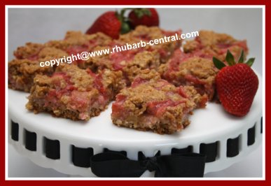 Strawberry Rhubarb Bars Recipe