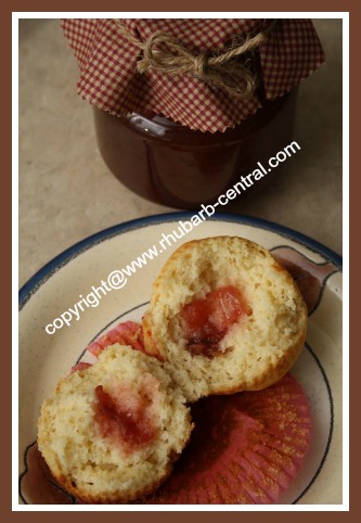 Recipe for Muffins Using Rhubarb Jam