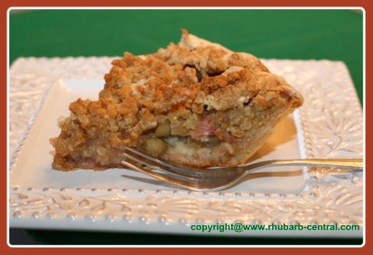 Rhubarb Custard Pie 