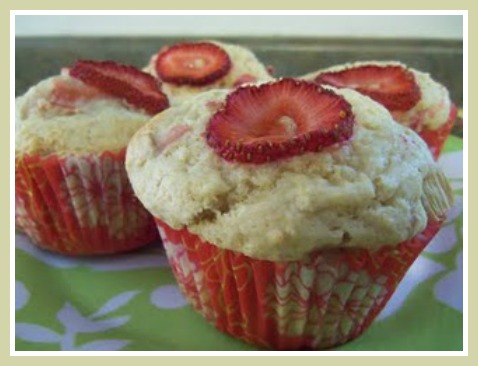 Strawberry Rhubarb Muffins